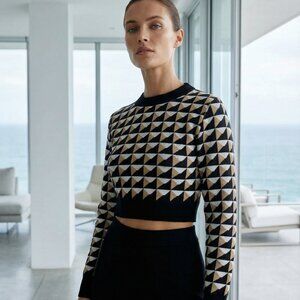 $225 SAUNDERS Graphic pattern cropped sweater XL